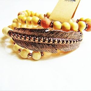 Coppertone Feather Wood & Carnelian Bracelet